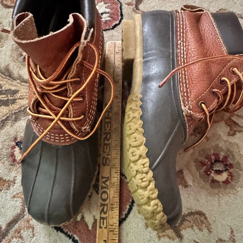 L.L. Bean Bean Boot Men's Sz 8B Women’s Sz 10 Waterproof Duck Boots Original 8